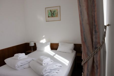 Hotel-Skála-pokoj